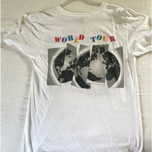 SIGNED VINTAGE HUEY LEWIS T SHIRT - Picture 3 of 4